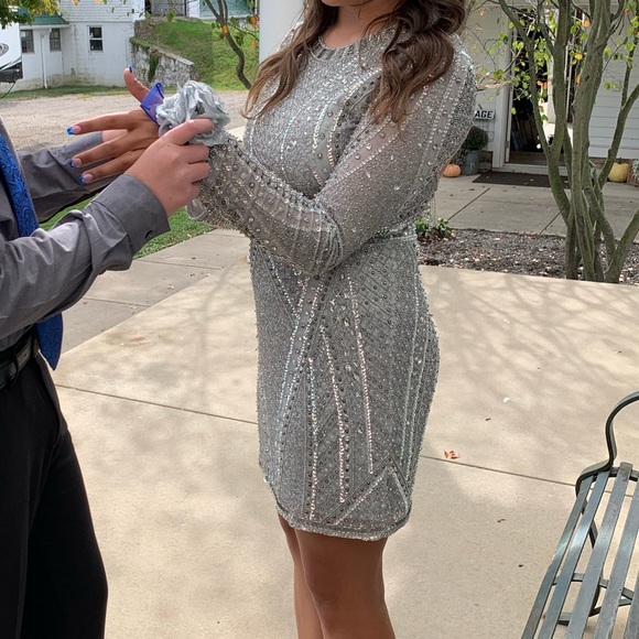 Sherri Hill Silver grey beaded long sleeve homecoming prom mini dress - Picture 2 of 11
